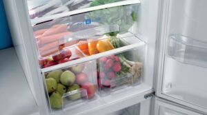 Организованный холодильник может сыграть важную роль в обеспечении надлежащей безопасности пищи, а также помочь контролировать качество пищевых продуктов и пищевых отходов