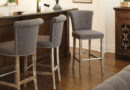 Пол под барным стулом должен быть контрастного цвета с барным стулом. Барный стул, изготовленный из дерева или металла, не должен иметь того же оттенка или цвета, что и напольное покрытие