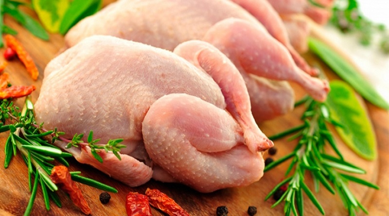 Употребление некачественной курицы может негативно сказаться на вашем здоровье.