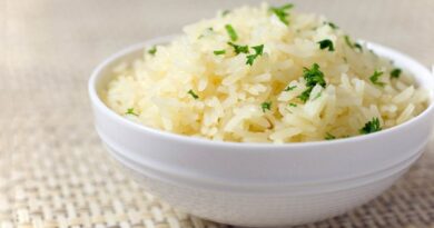 Знаете ли вы, что ломтики хлеба можно использовать и для приготовления пюре из риса?
